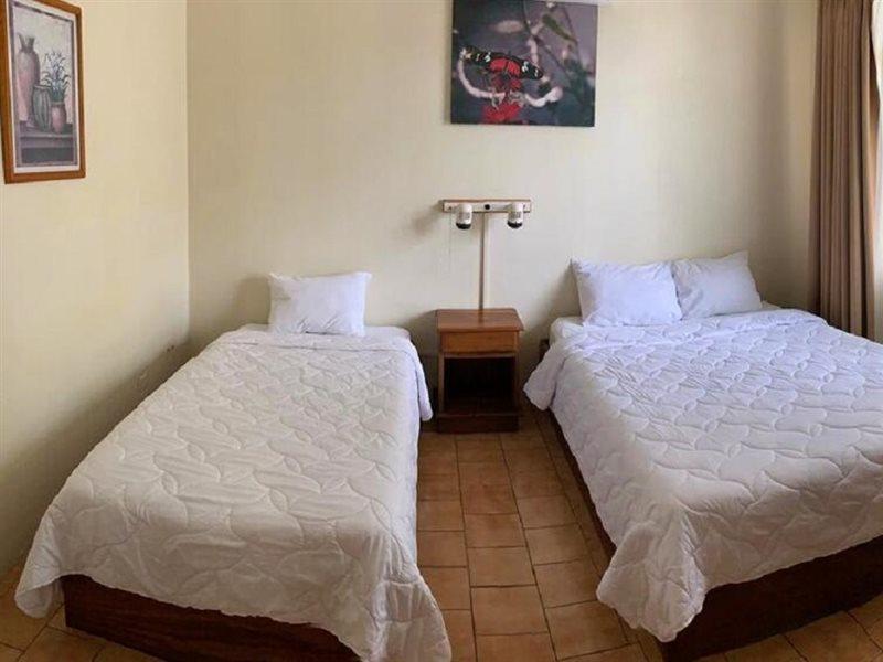 Hotel & Villas Huetares Плая Eрмоса Екстериор снимка