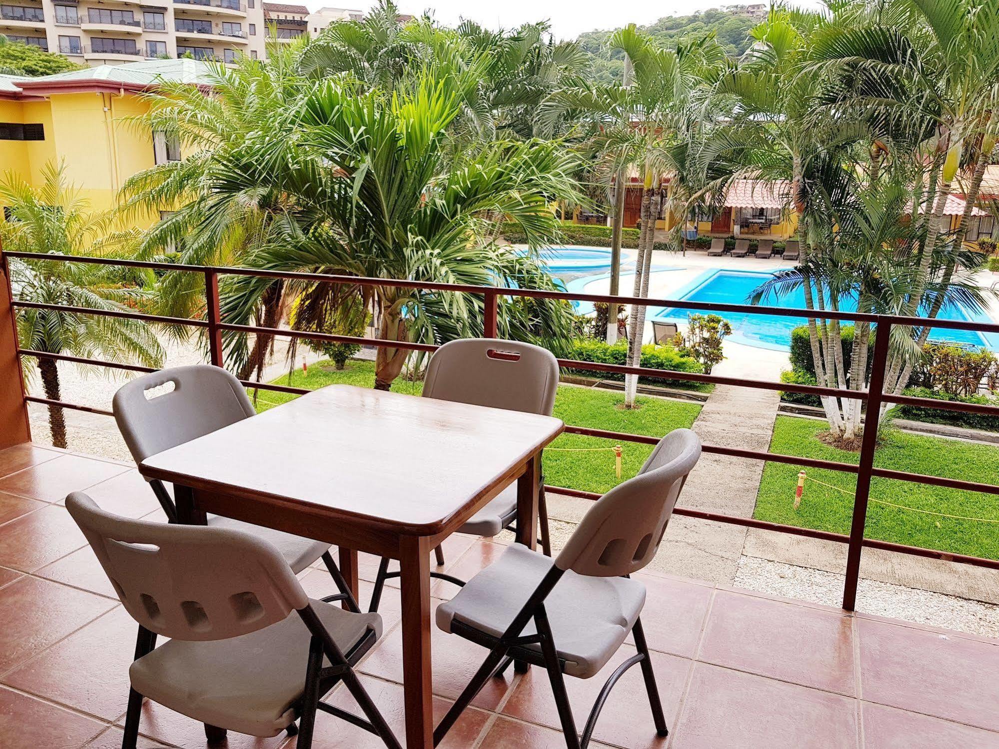 Hotel & Villas Huetares Плая Eрмоса Екстериор снимка