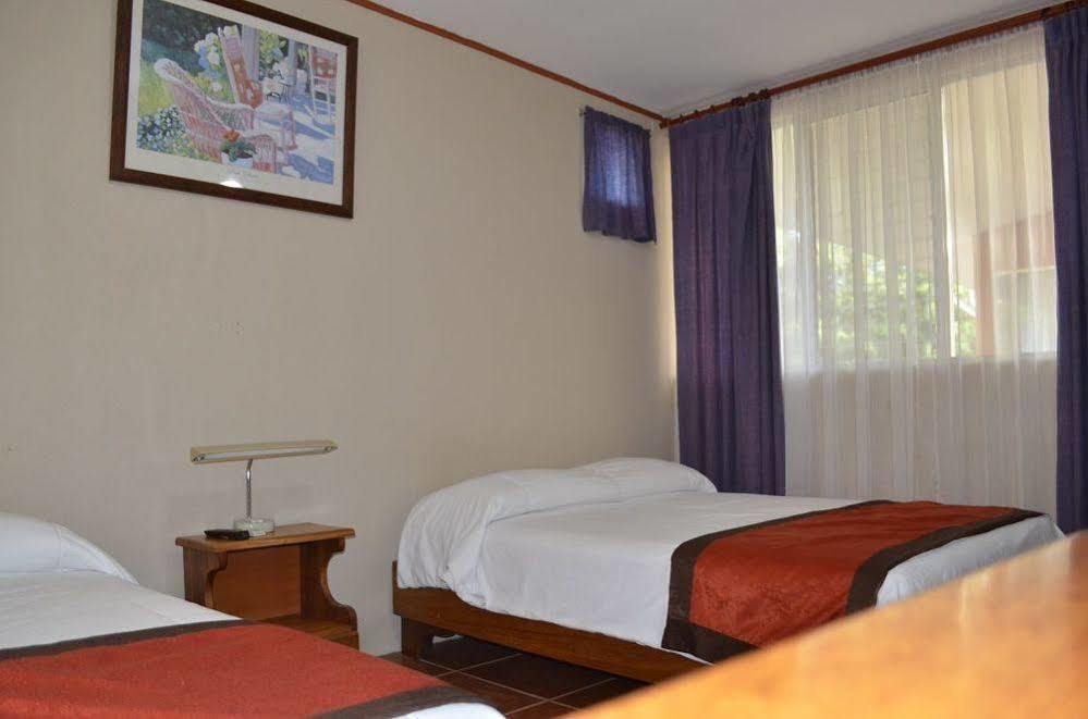 Hotel & Villas Huetares Плая Eрмоса Екстериор снимка