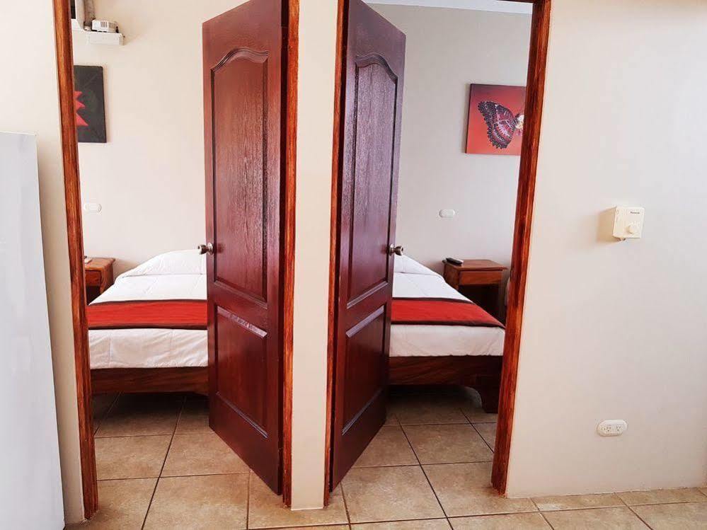 Hotel & Villas Huetares Плая Eрмоса Екстериор снимка