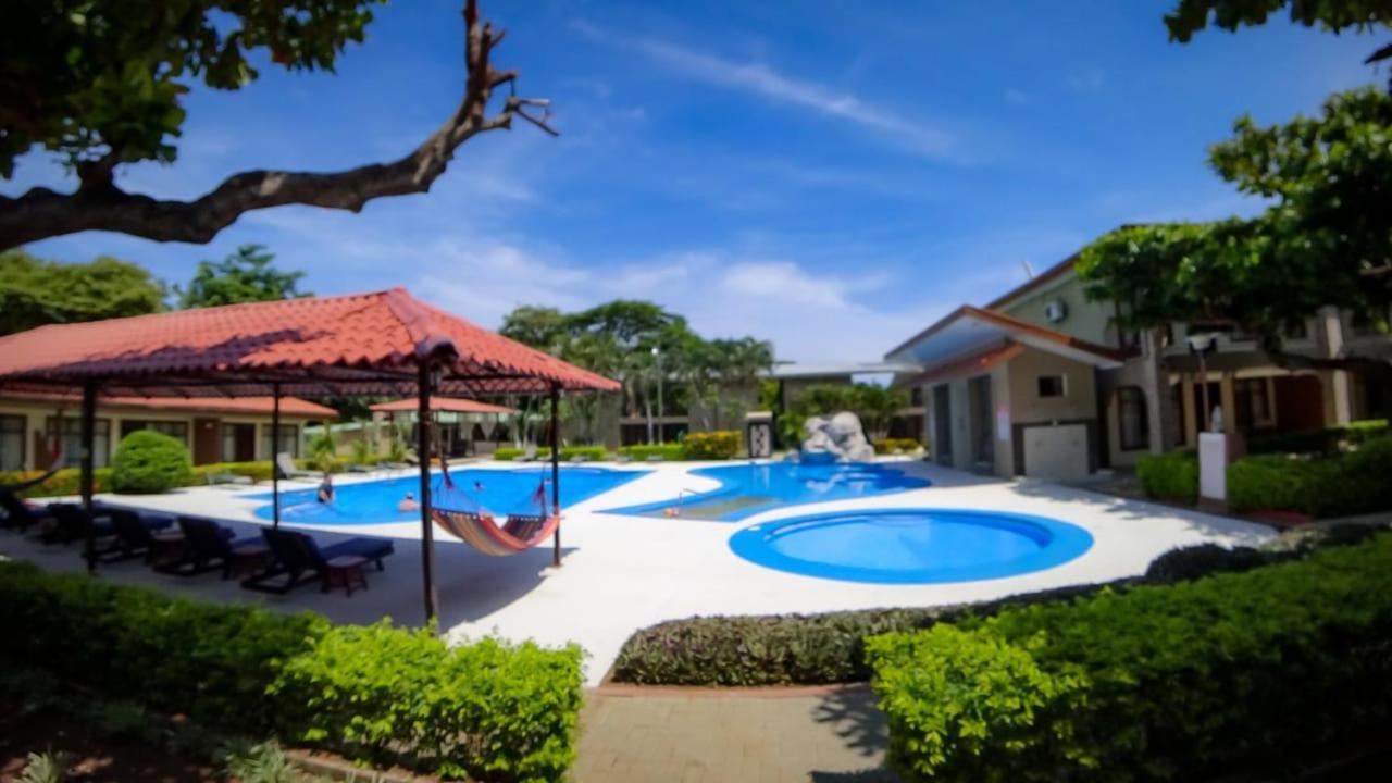 Hotel & Villas Huetares Плая Eрмоса Екстериор снимка